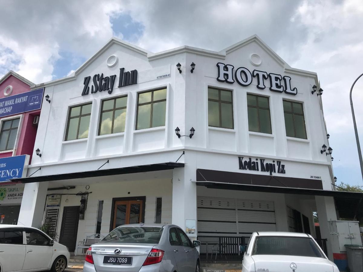 Oyo 90506 Z Stay Inn Hotel Simpang Renggam Exterior photo