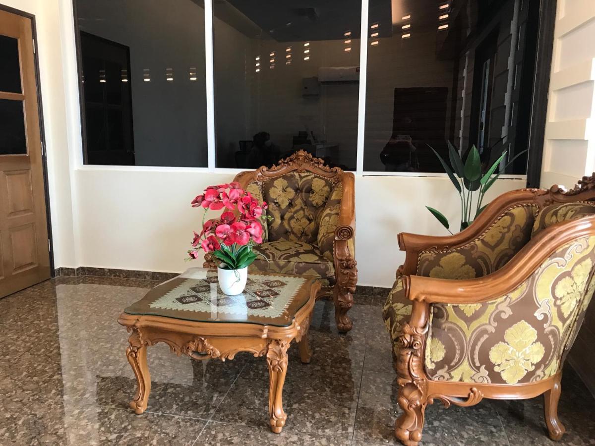 Oyo 90506 Z Stay Inn Hotel Simpang Renggam Exterior photo