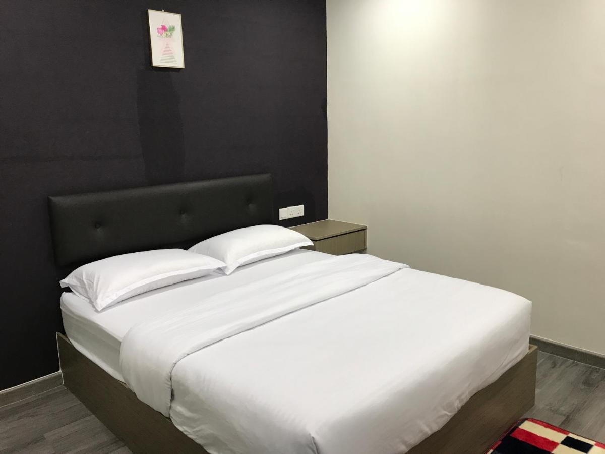 Oyo 90506 Z Stay Inn Hotel Simpang Renggam Exterior photo