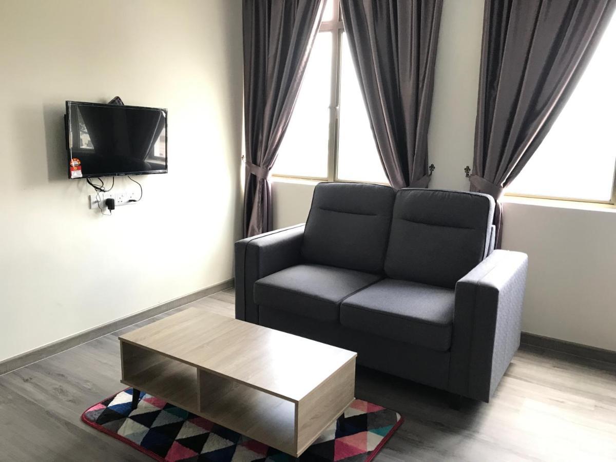 Oyo 90506 Z Stay Inn Hotel Simpang Renggam Exterior photo