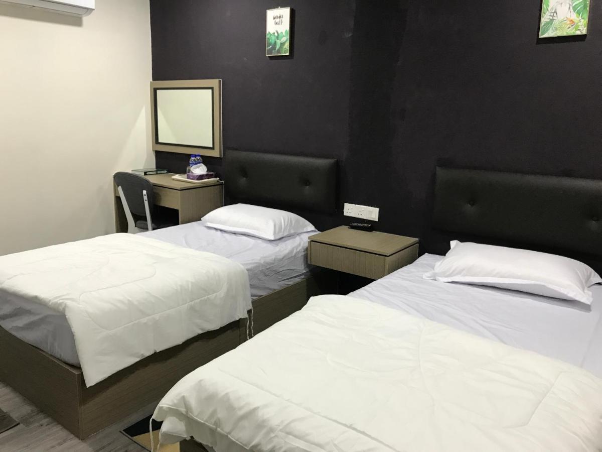 Oyo 90506 Z Stay Inn Hotel Simpang Renggam Exterior photo