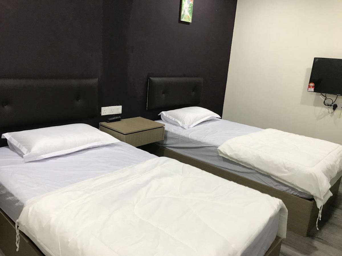 Oyo 90506 Z Stay Inn Hotel Simpang Renggam Exterior photo