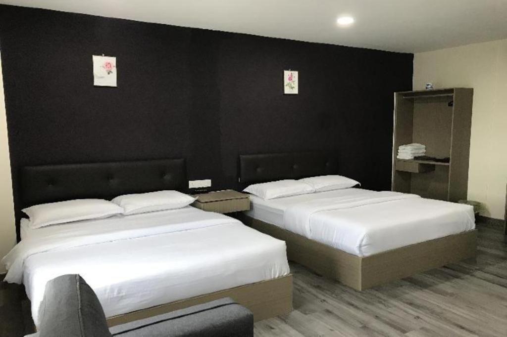 Oyo 90506 Z Stay Inn Hotel Simpang Renggam Exterior photo